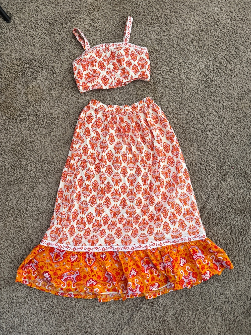 Haute Hippie Floral Two-Piece Crop Top & Maxi Skirt Set – Size S